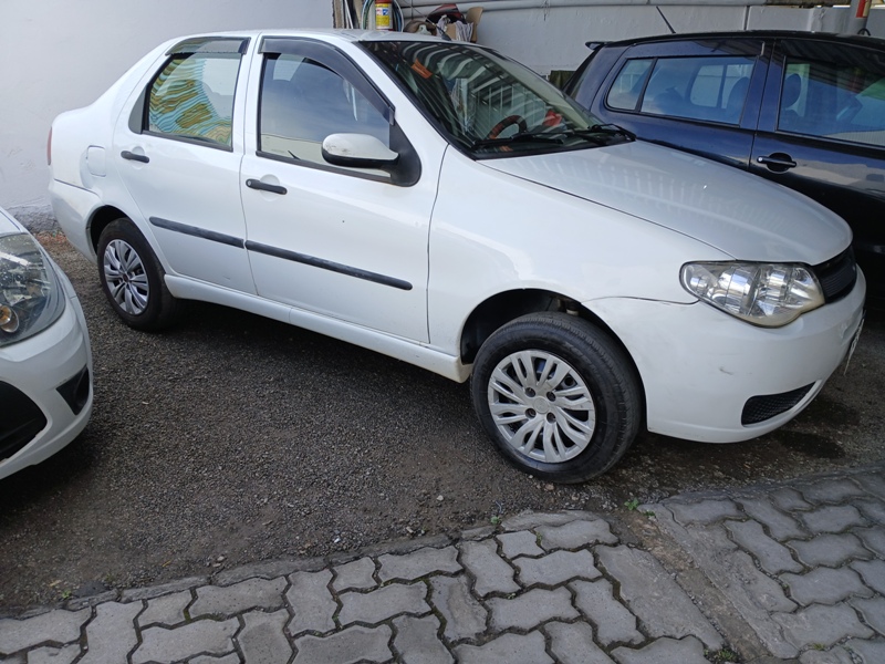 Fiat Siena Celebration 1.0 Fire Flex 8V 4p