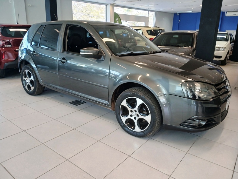 VW - VolksWagen Golf Sportline 1.6 Mi Total Flex 8V 4p