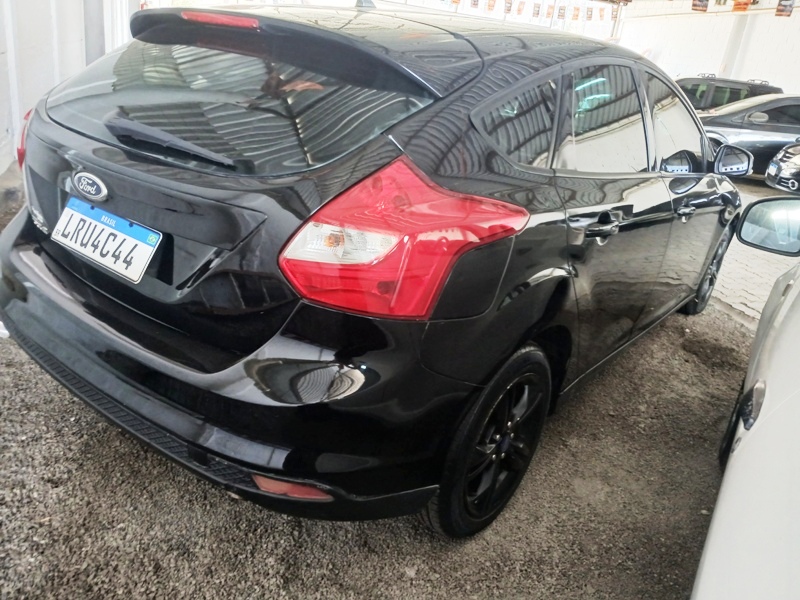 Ford Focus 2.0 16V/ 2.0 16V Flex 5p