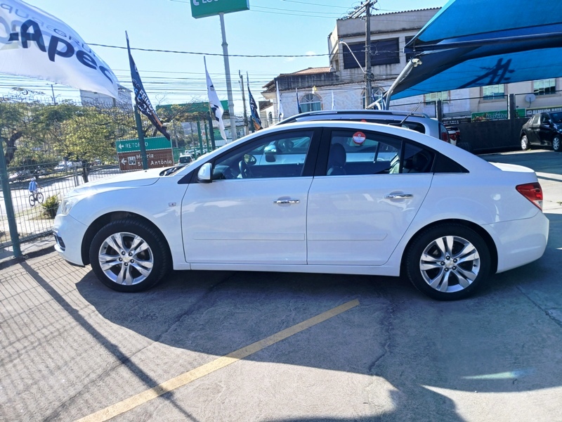 GM - Chevrolet Cruze LTZ Sedan