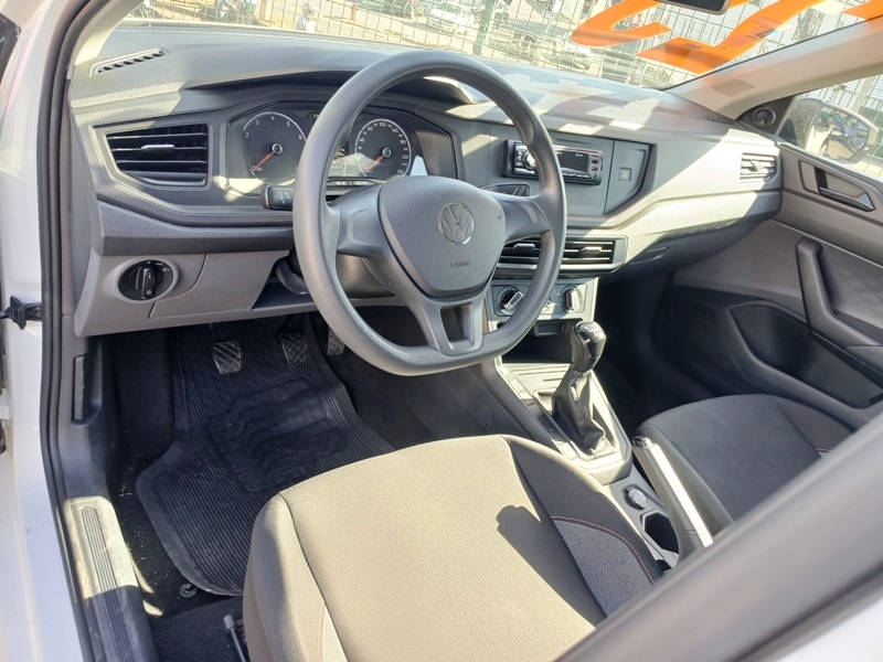 VW - VolksWagen POLO TRACK