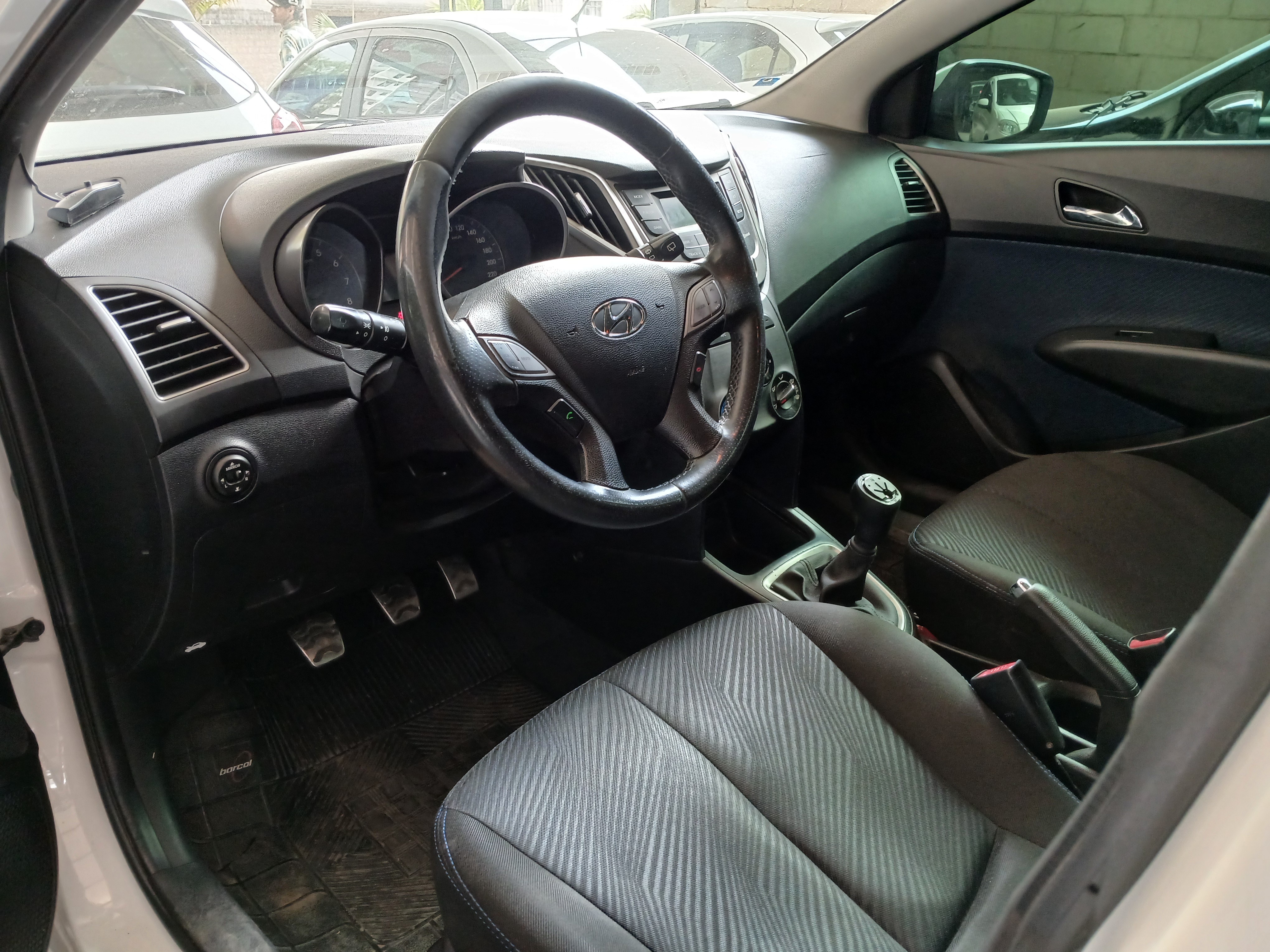 Hyundai HB20X Style 1.6 Flex 16v Mec.
