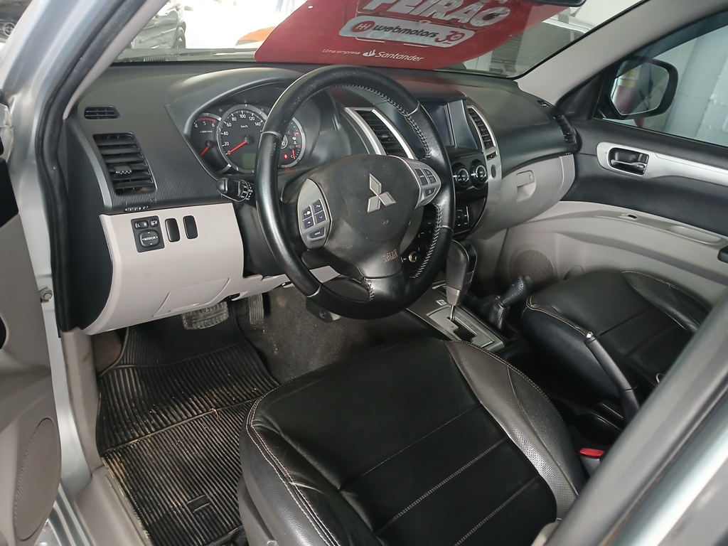 Mitsubishi Pajero DAKAR HPE 3.2 4x4 T.I Dies 5p Aut
