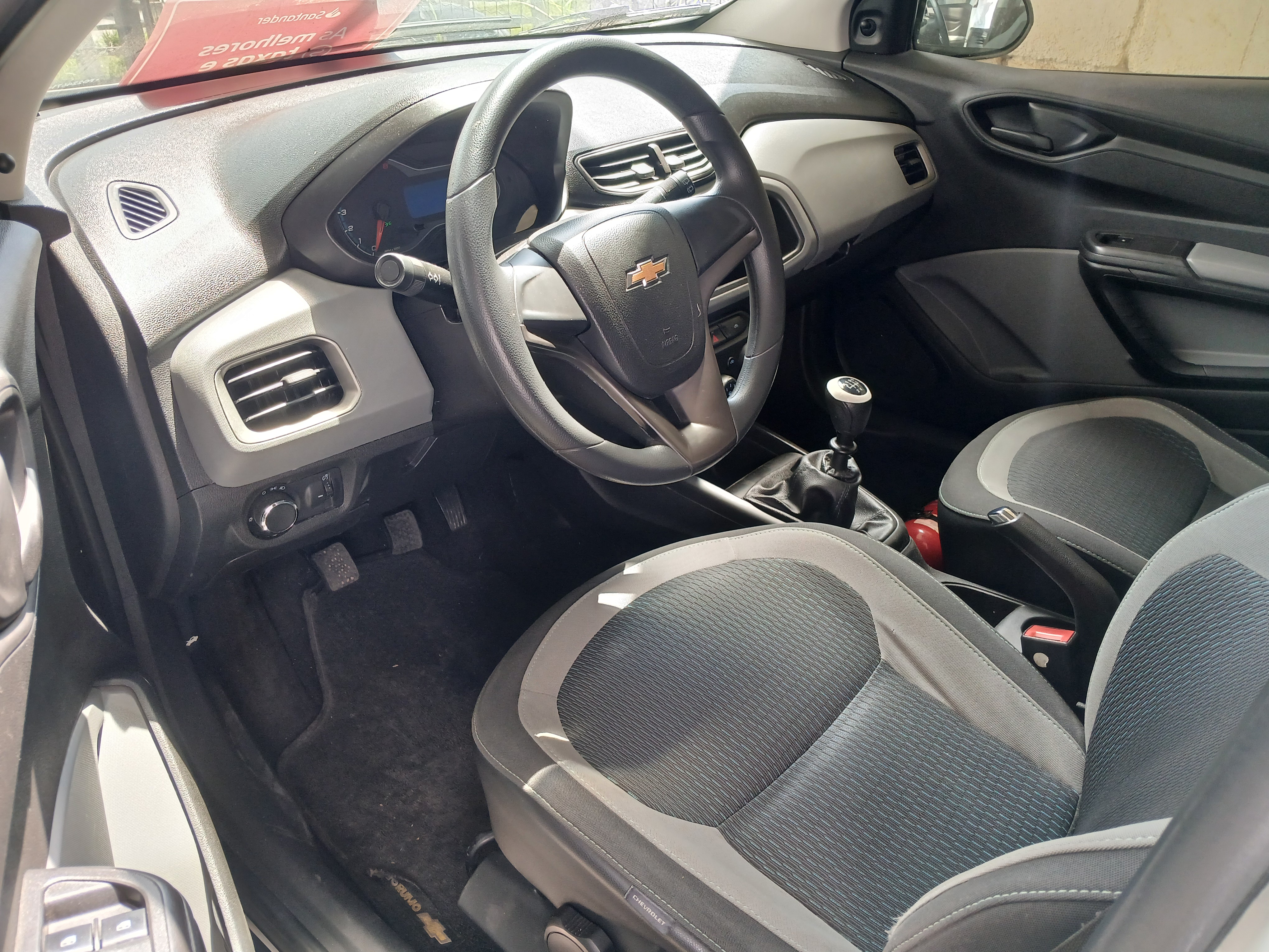 GM - Chevrolet Onix LT 1.0