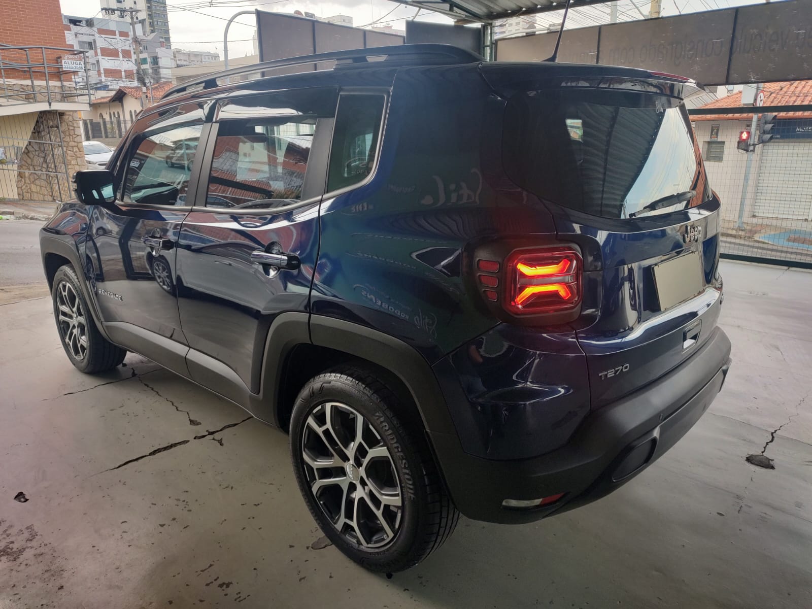 Jeep Renegade Longitude 1.8 4x2 Flex 16V Aut.