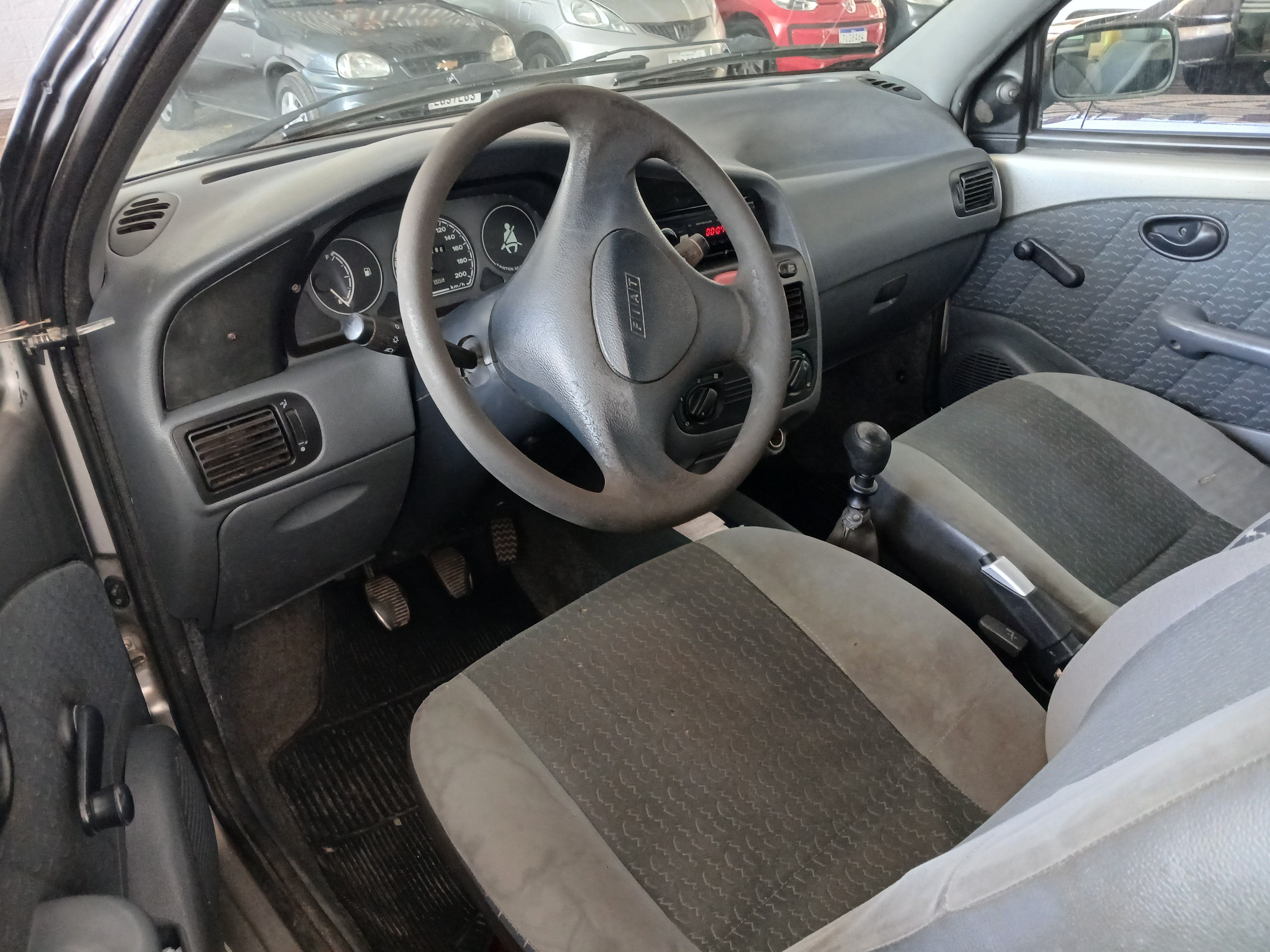 Fiat Palio 1.5 mpi 8V 4p
