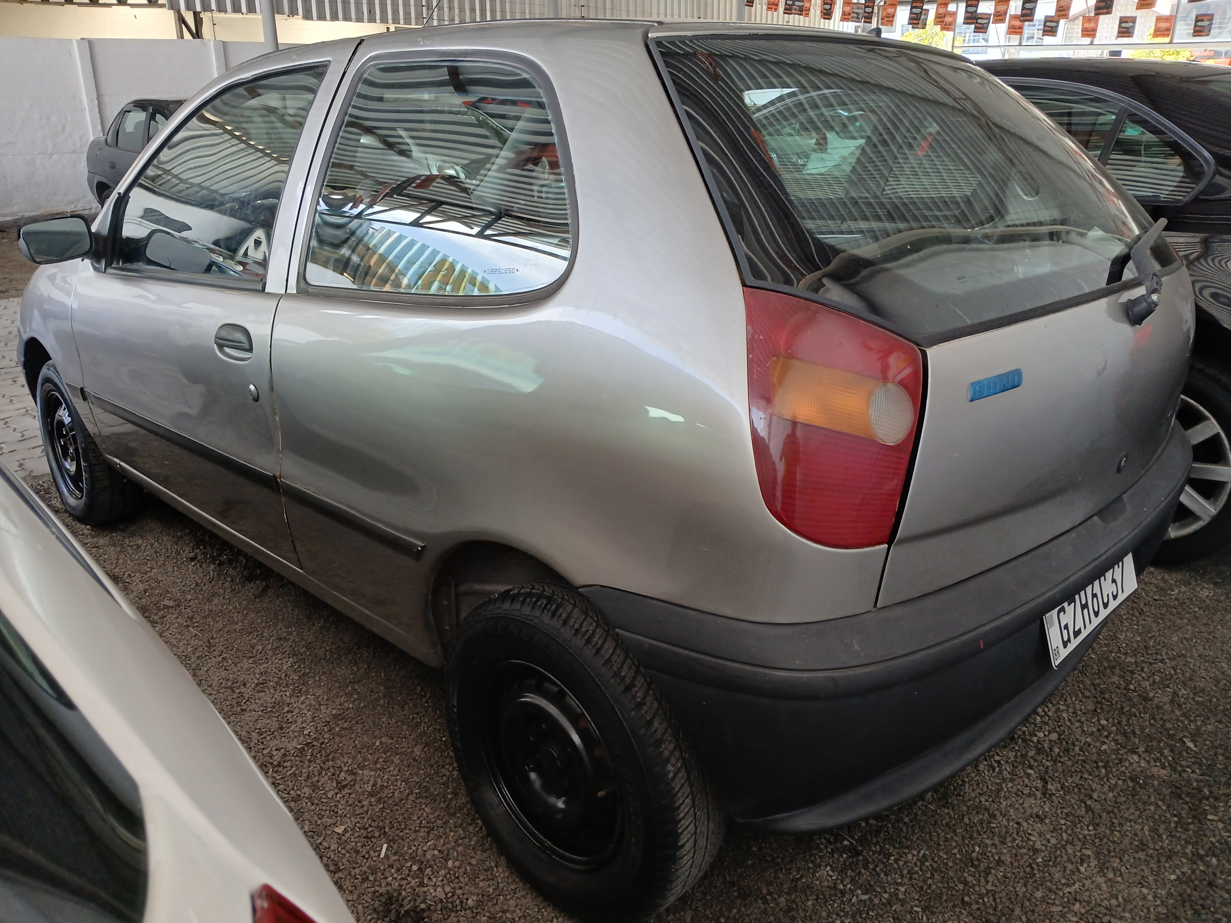 Fiat Palio 1.5 mpi 8V 4p