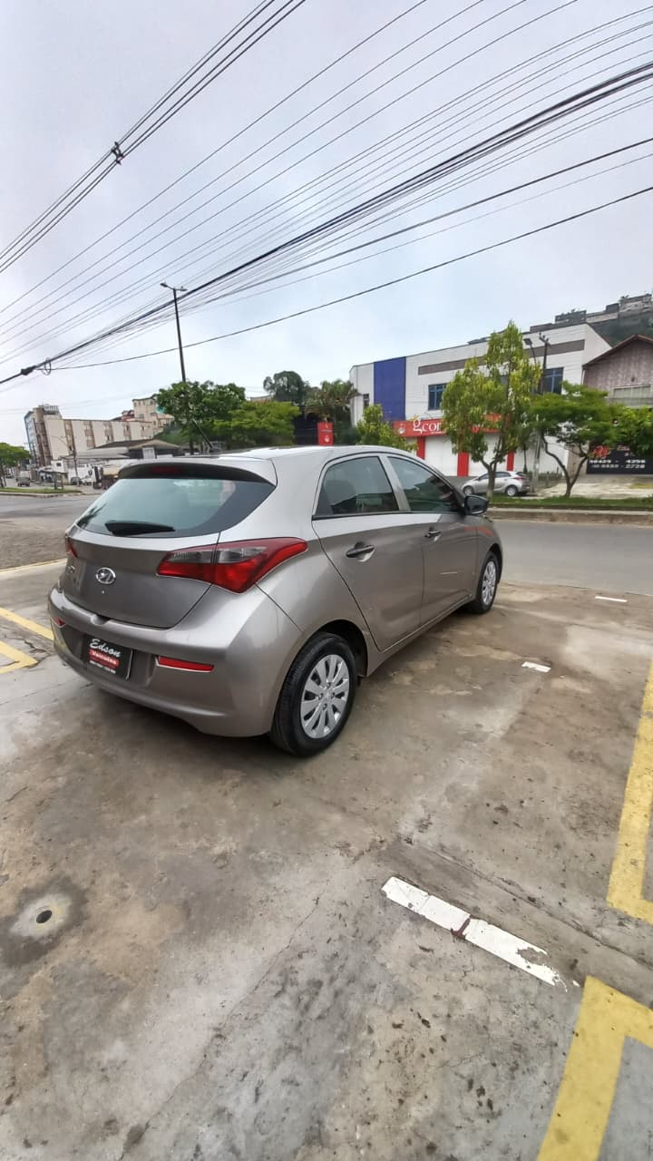 Hyundai HB20 Unique 1.0 Flex 12V Mec.