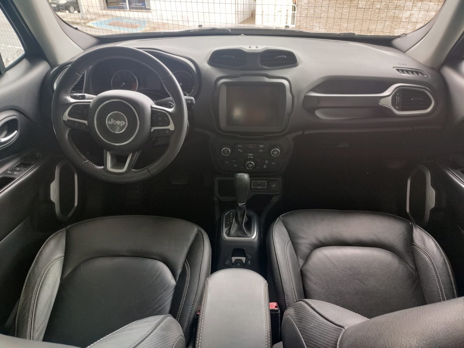 Jeep Renegade Longitude 1.8 4x2 Flex 16V Aut.