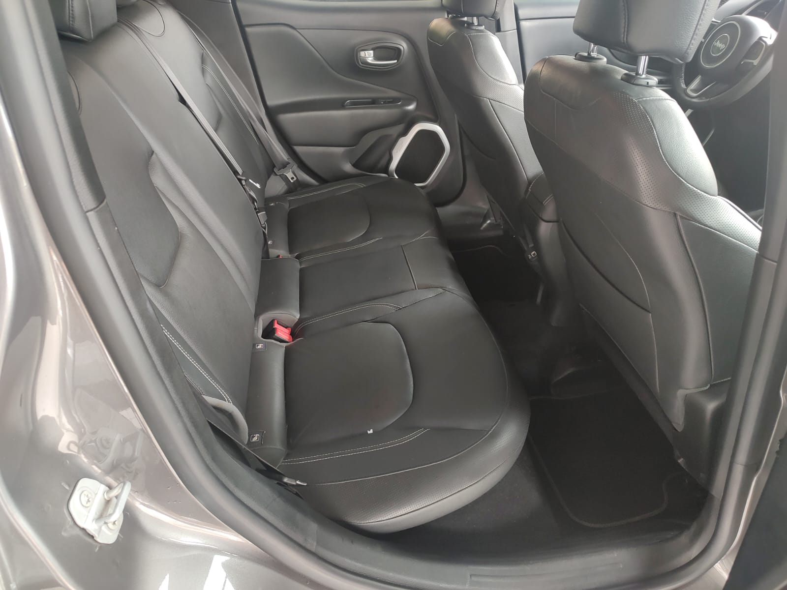 Jeep Renegade Longitude 1.8 4x2 Flex 16V Aut.